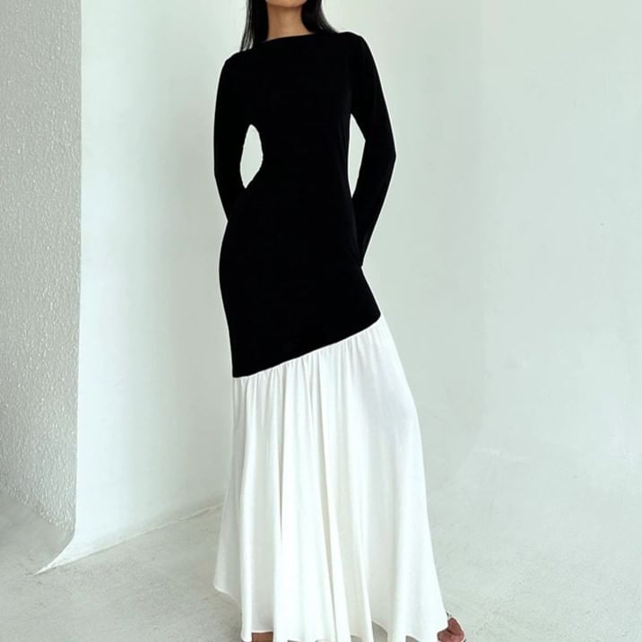 Hotarium - Lange, tweekleurige, asymmetrische maxi-jurk met mantel