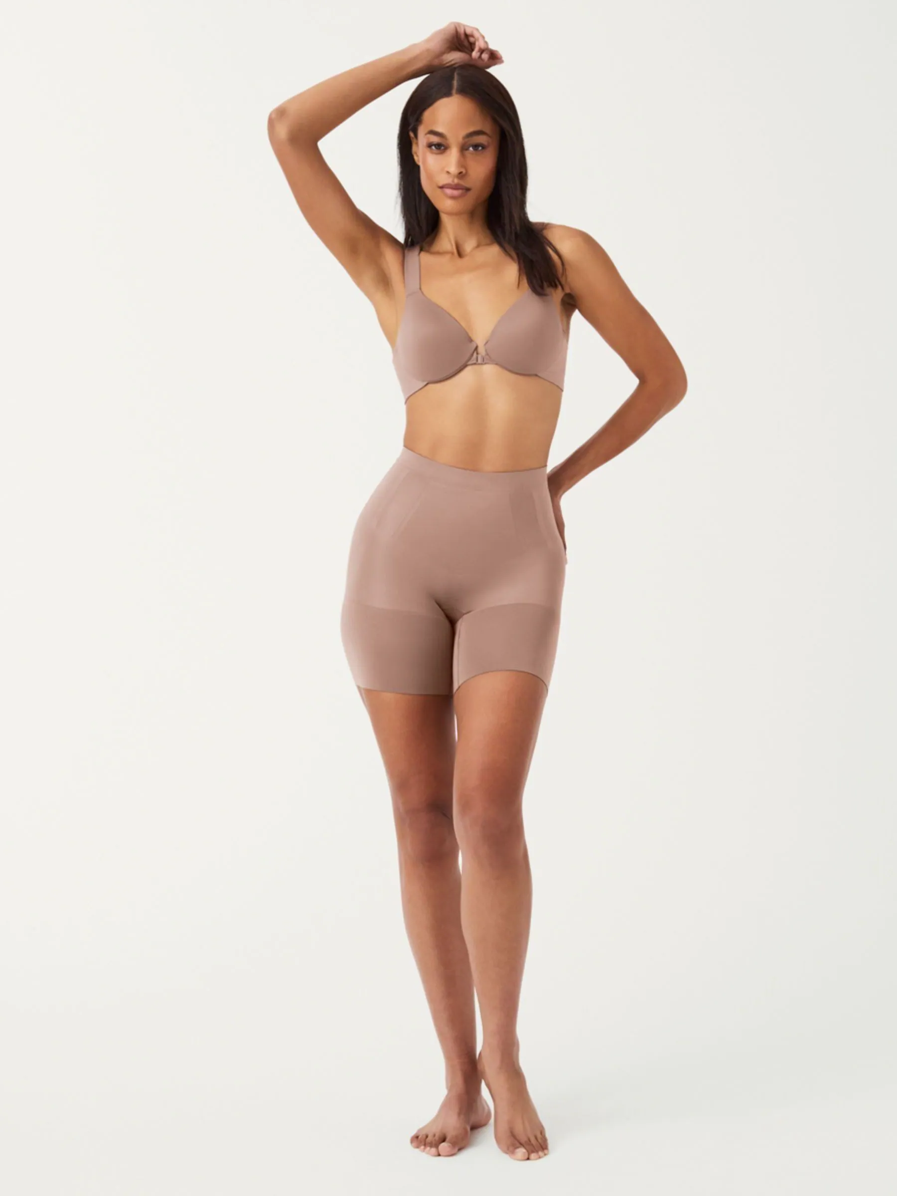 Donkernude - SPANX SPANXsculpt™ OnCore short met hoge taille tot halverwege de dij