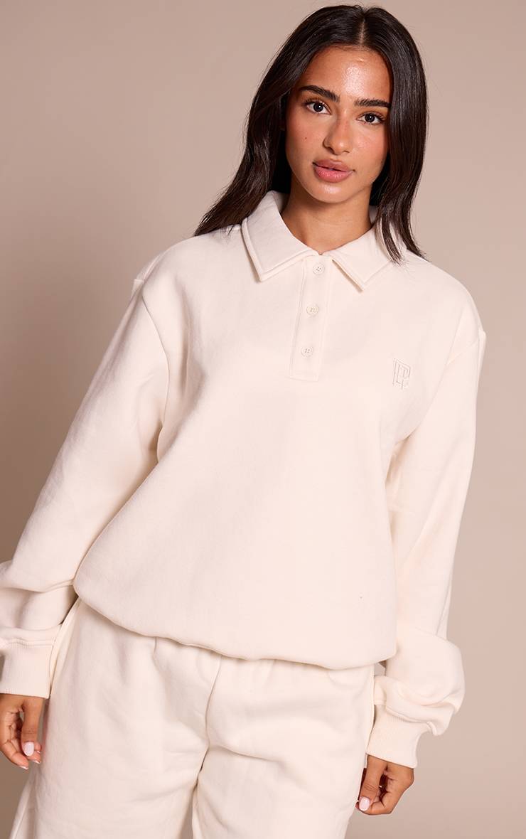 Crème Sweat Polo Petite Prettylittlething