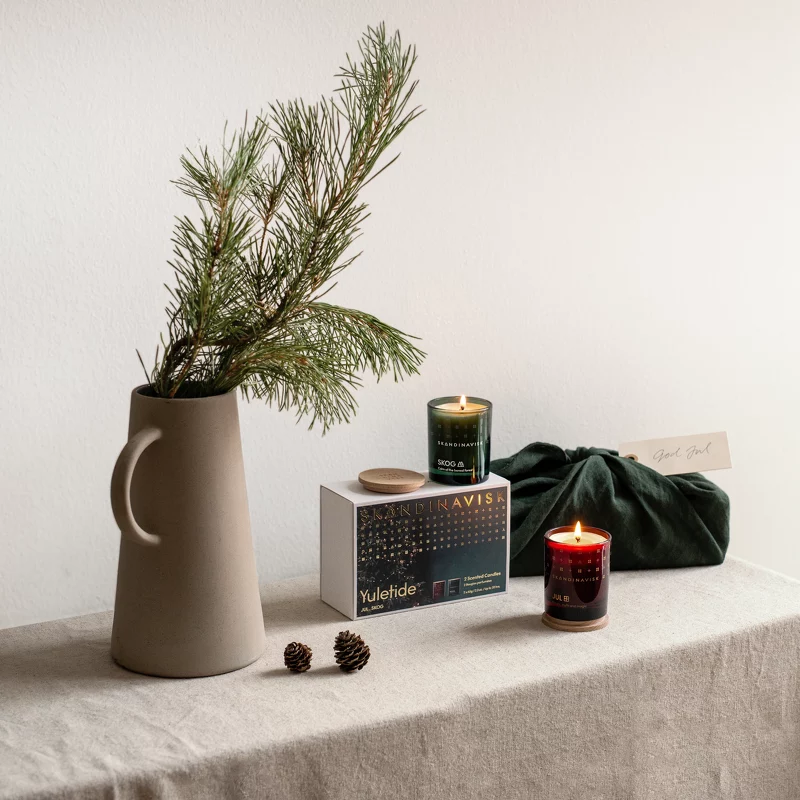SKANDINAVISK Yuletide Scented Candle Giftset 2 x 65 gr.