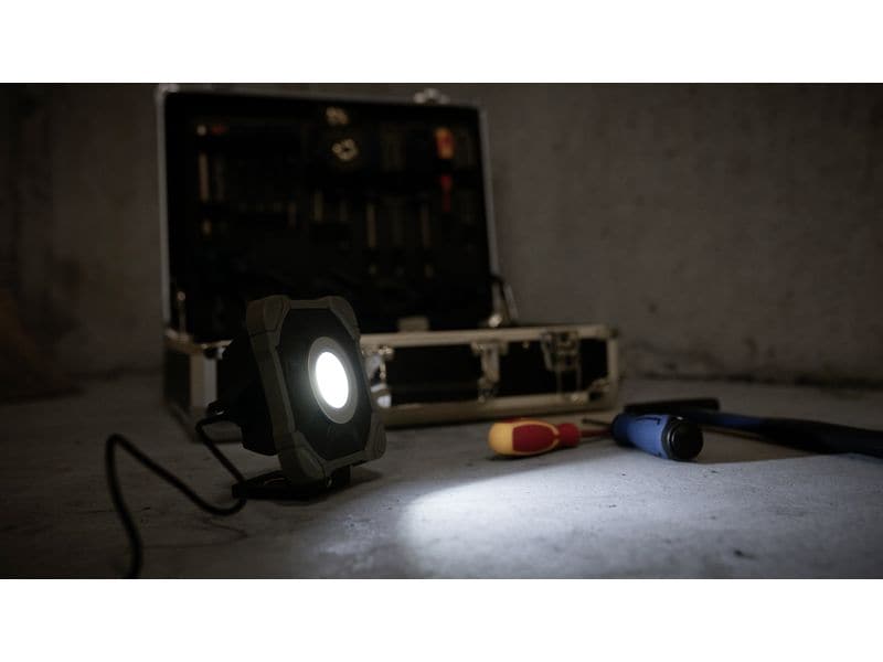 STEFFEN Akku Scheinwerfer Worklight 20 W LED Strahler mit Traggriff und Standfuss