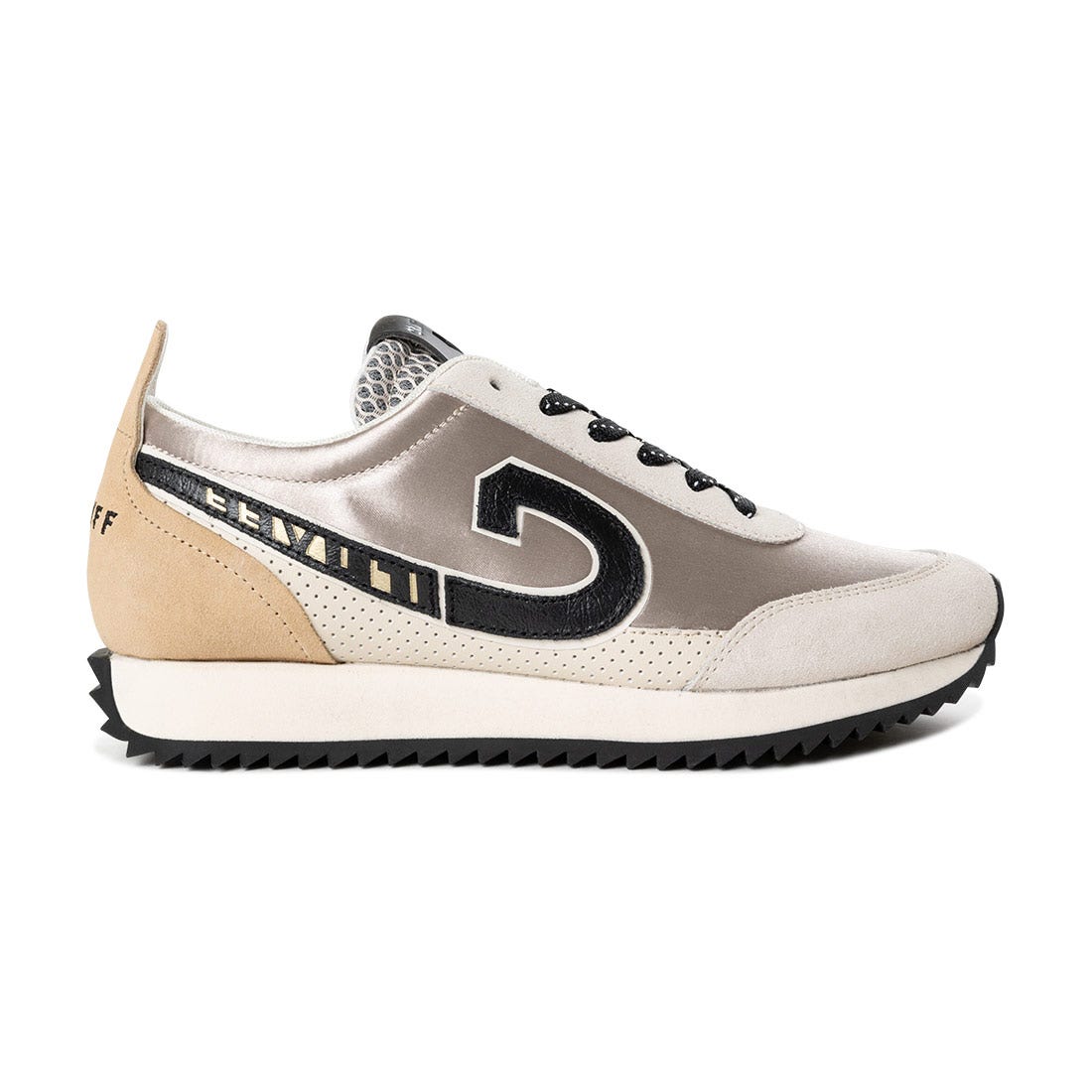 Cruyff  Domenica Walk