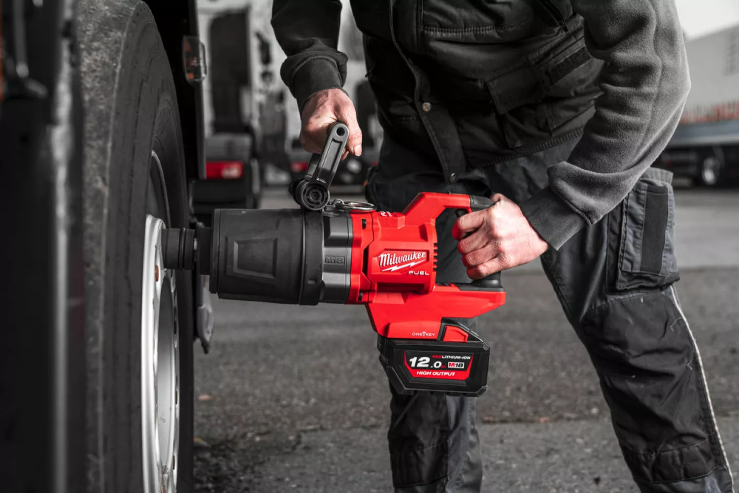 Milwaukee M18 ONEFHIWF1DS-121C 18V Li-ion accu Slagmoersleutel met frictiering set (1x 12.0Ah accu) in koffer - 1