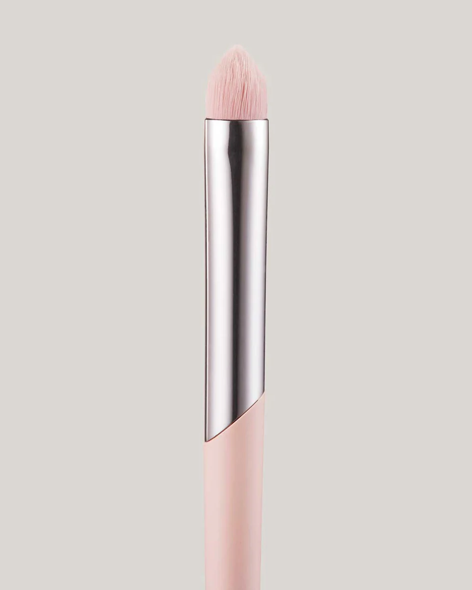 Precise Definition Eyeshadow Brush 220