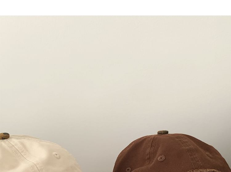 Alpha Kiss - Cap met luipaardprint en letters