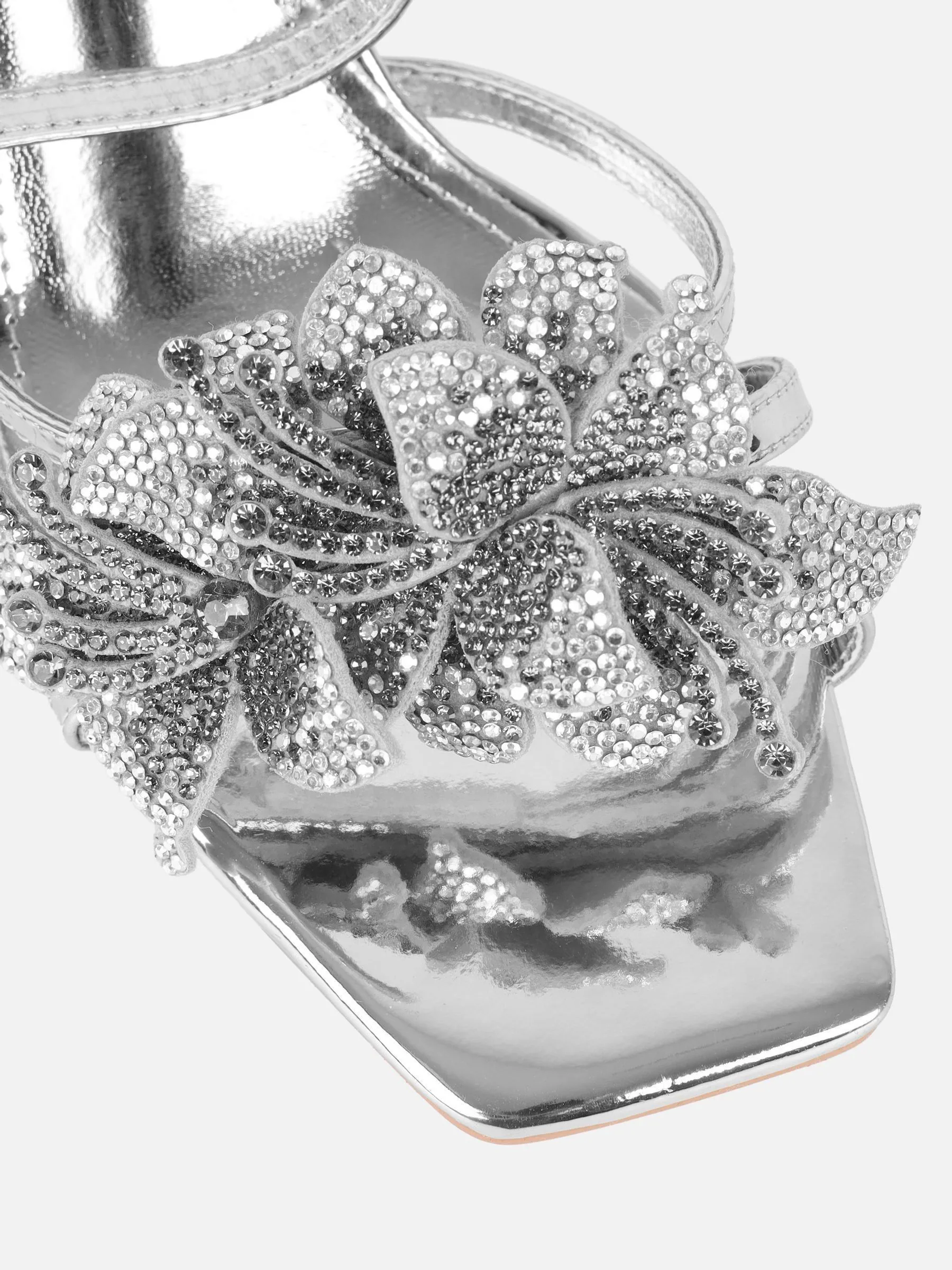 Zilver - Simmi London Polly Flower Detail Heeled Sandals