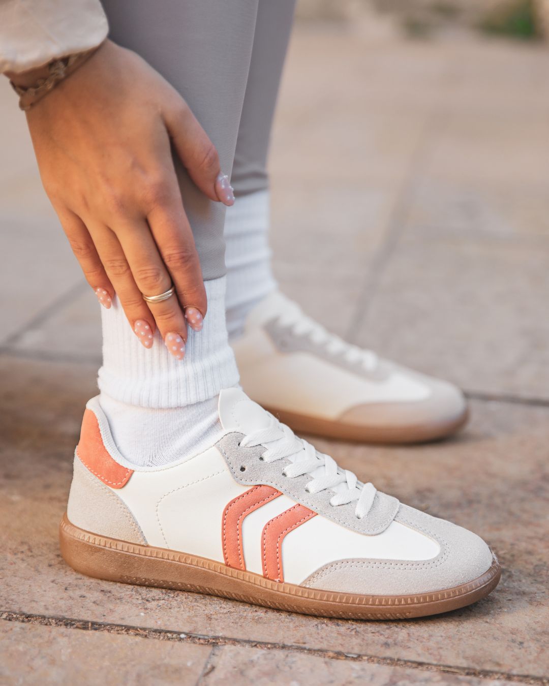 Basket femme rose et blanche à lacets - Soizic