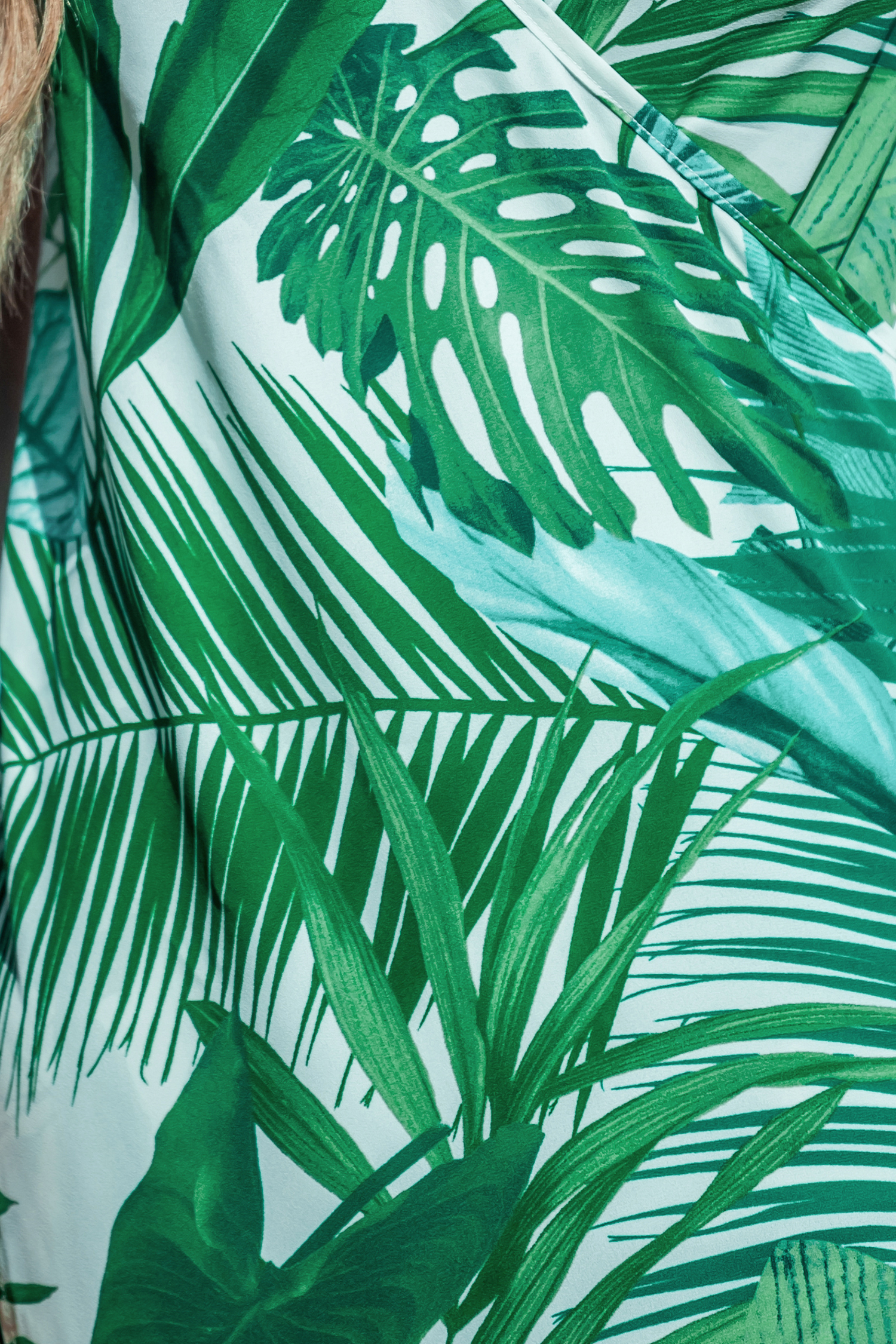Robe cover up midi sans manches à feuilles tropicales verte