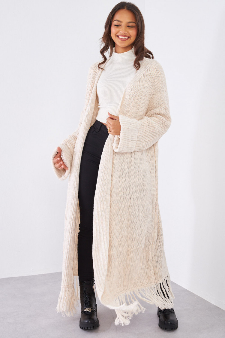 Gilet en maille beige à franges ceinturé
