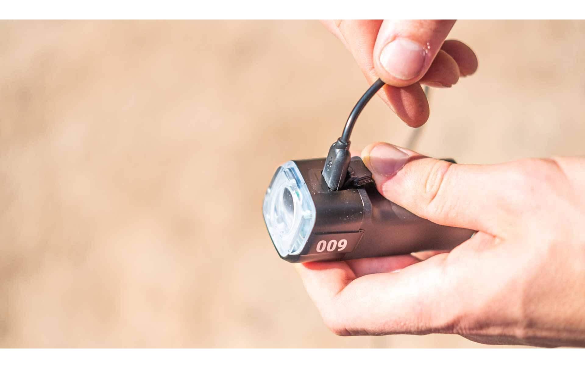 Velolampe NanoStrike 600 Combo LichtsetFahrradbeleuchtung Set