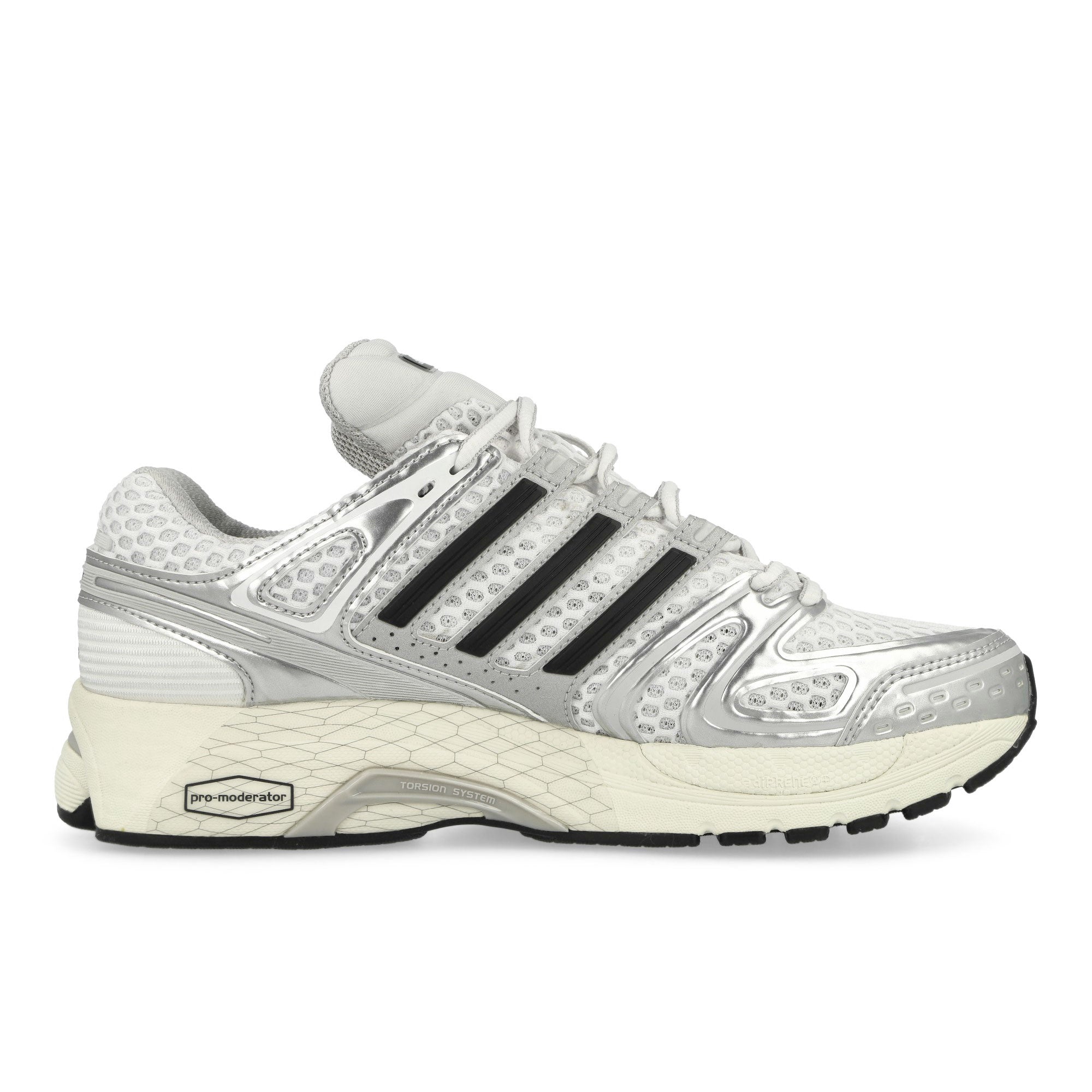 adidas<br>Adistar Control 5
