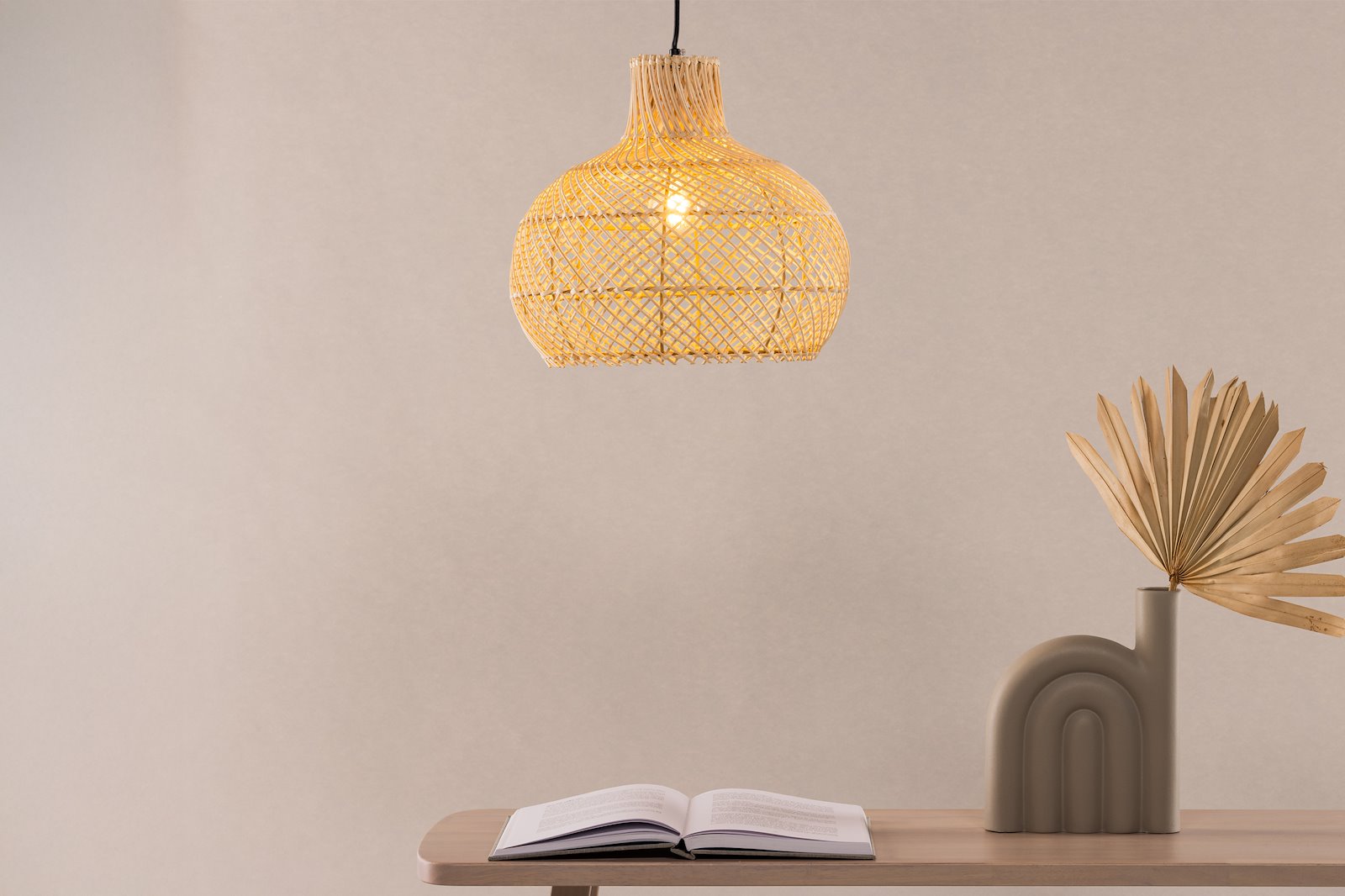 Varekil taklampe Skjerm i rotting med sort ledning