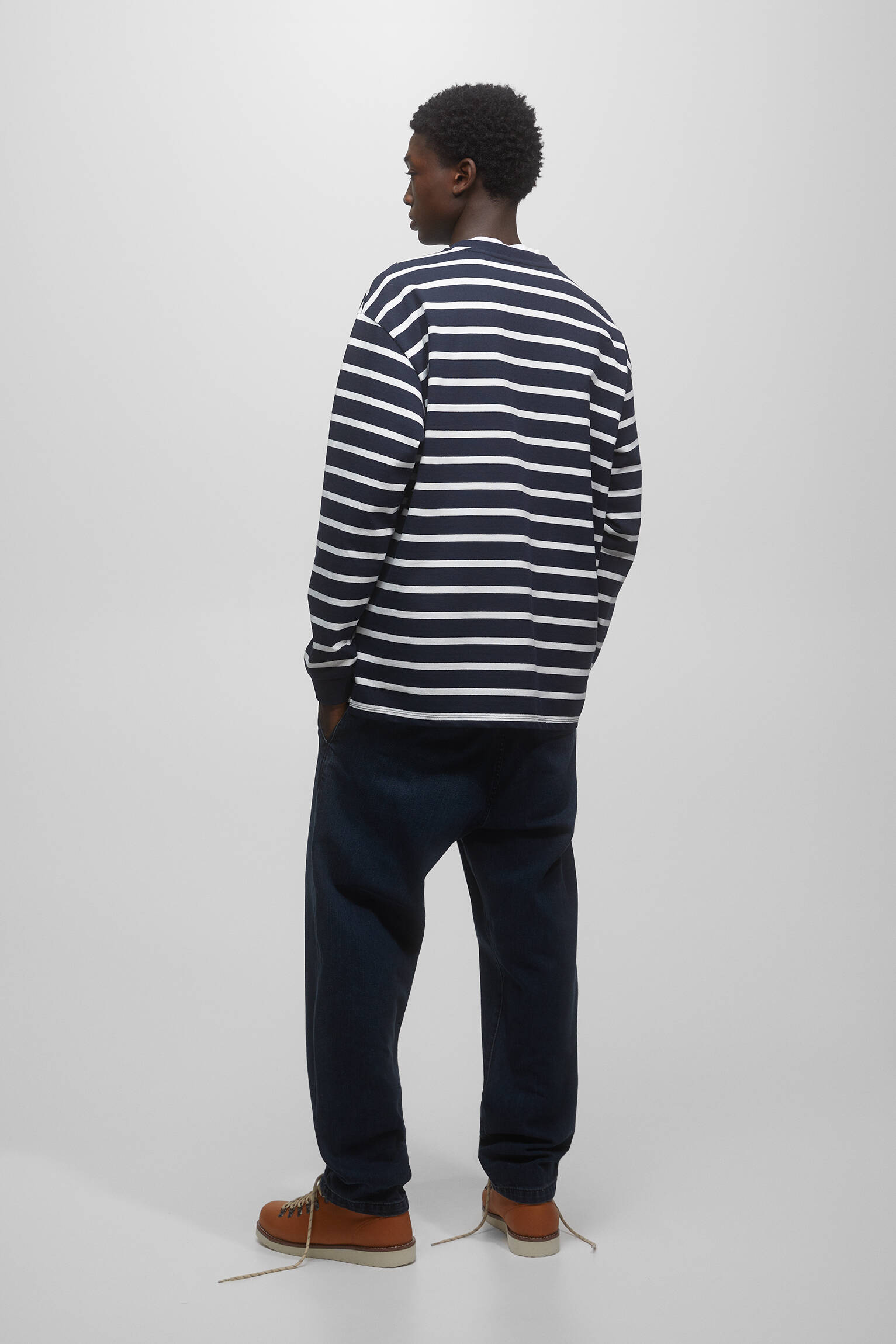 CAMISETA LISTRADA DE MANGA LONGA - AZUL MARINHO
