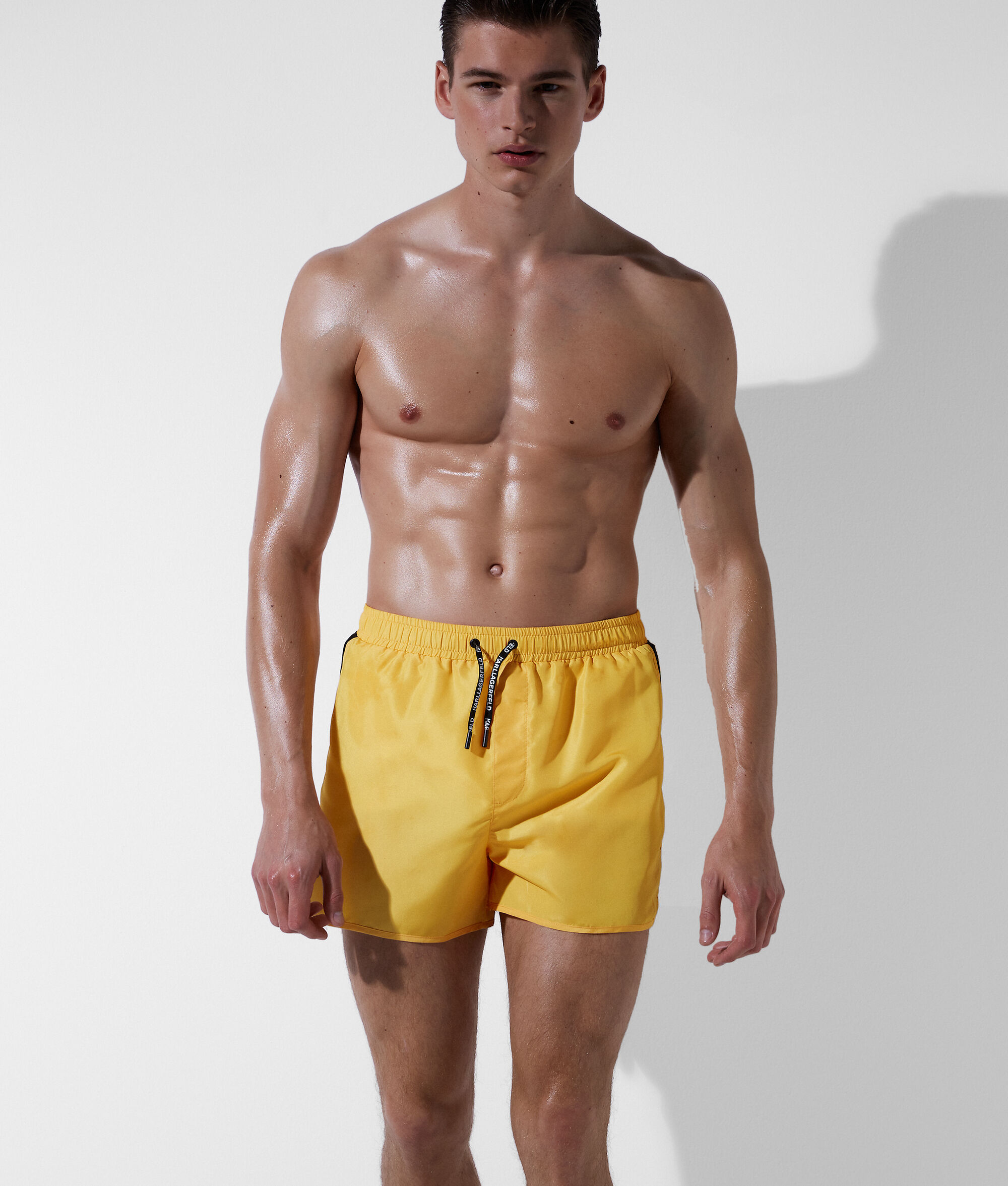 SHORT DE SURF AVEC GALON À LOGO KARL