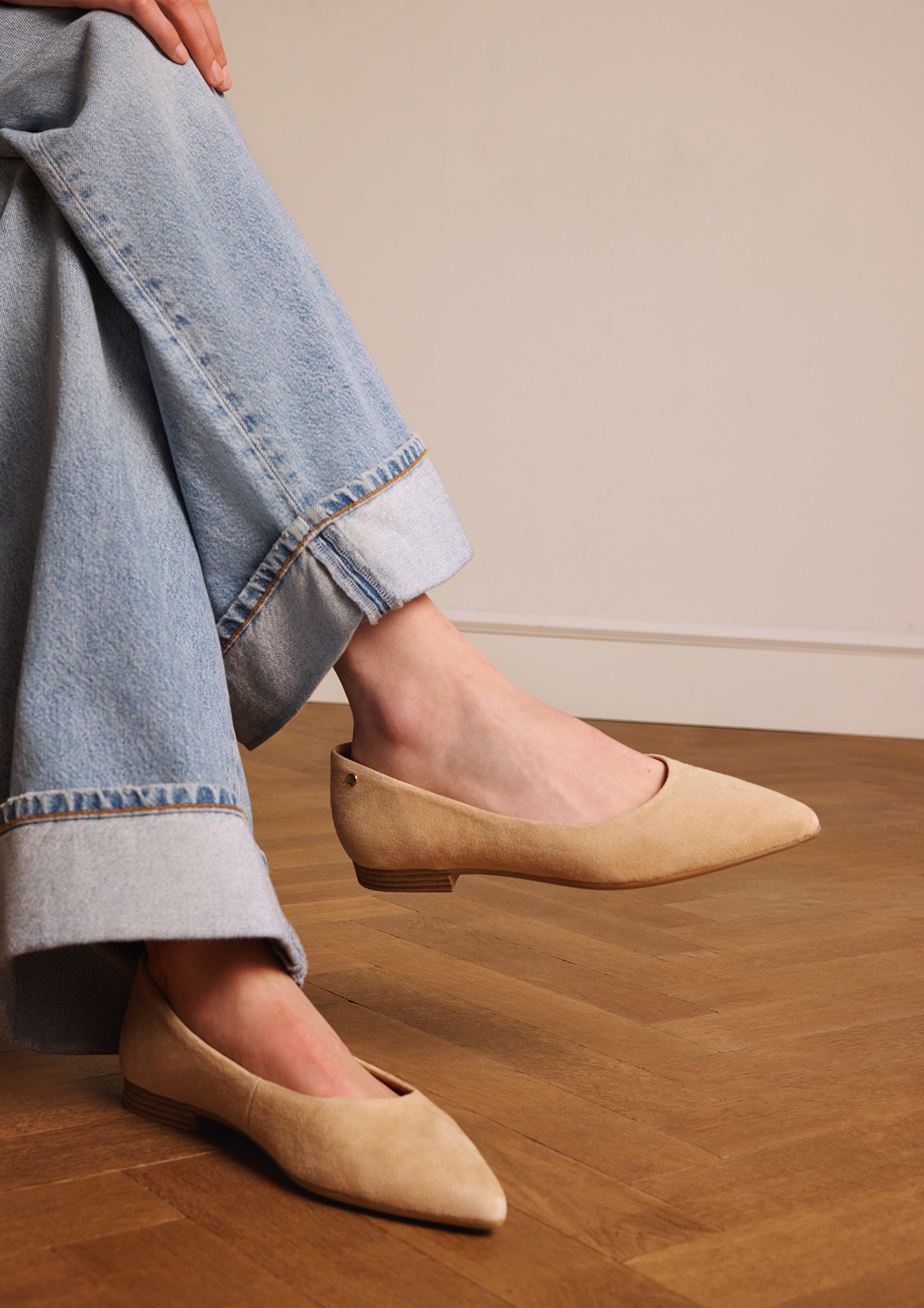 Beige suède ballerina's