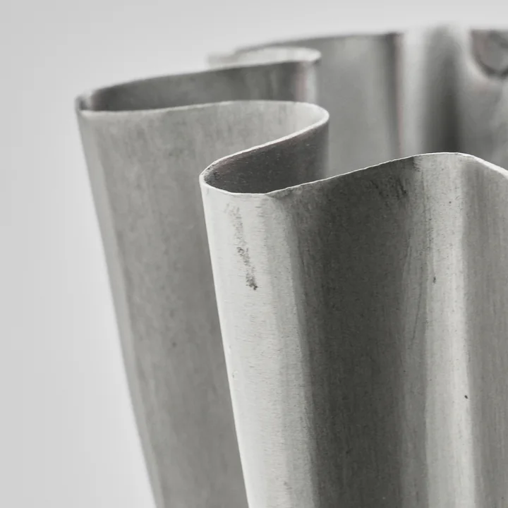 House Doctor - Flood Vase H 13 x Ø 12.5 cm, antikbraun