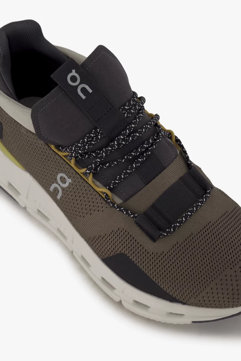 ON Cloudnova Herren Sneaker