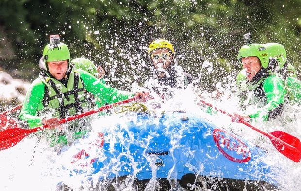 Rafting in Haiming auf dem Inn als besonderes Geschenk
