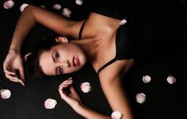 Erotisches Fotoshooting bei Düsseldorf als Geschenkidee