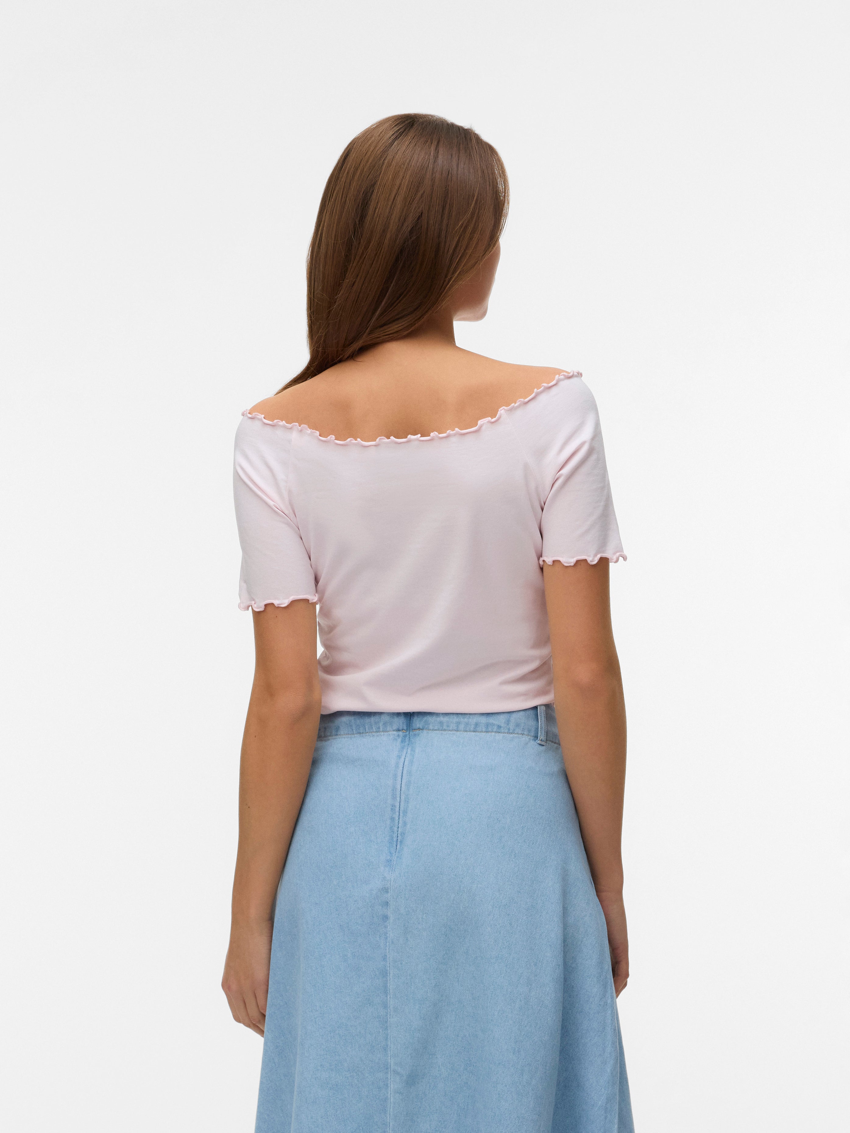 AWAMYRA Top