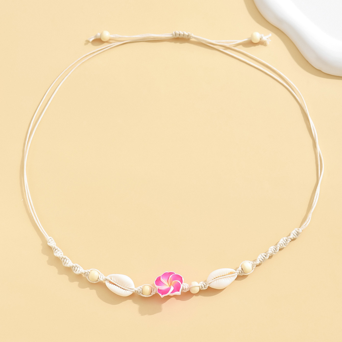 (18-70cm) Geflochtene Makramee Halskette Muschel Sommer Modeschmuck Boho Accessoire mit Blume - Weiss / Pink