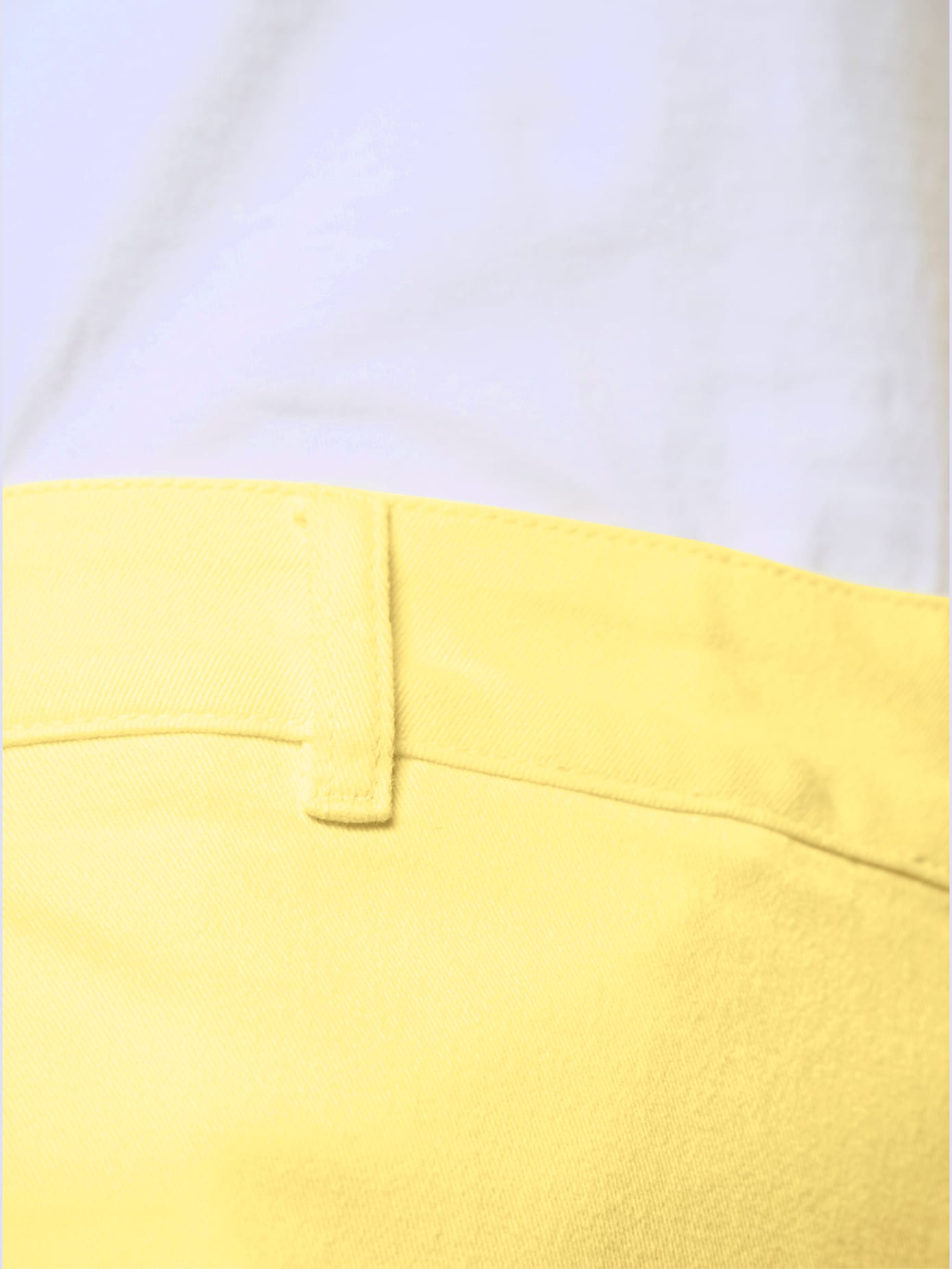 Pantalon forme courte tendance