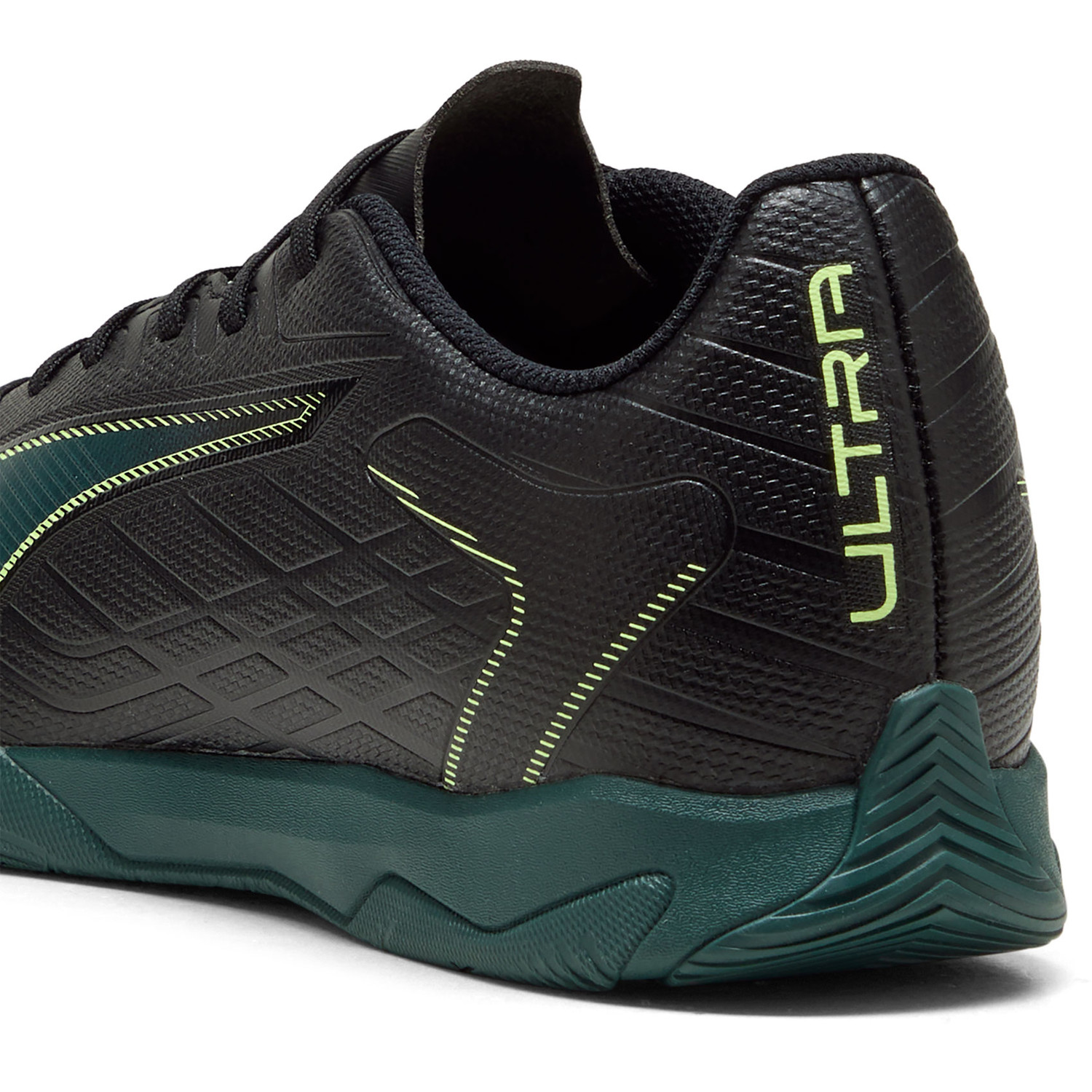 Puma Ultra 6 Play Indoor