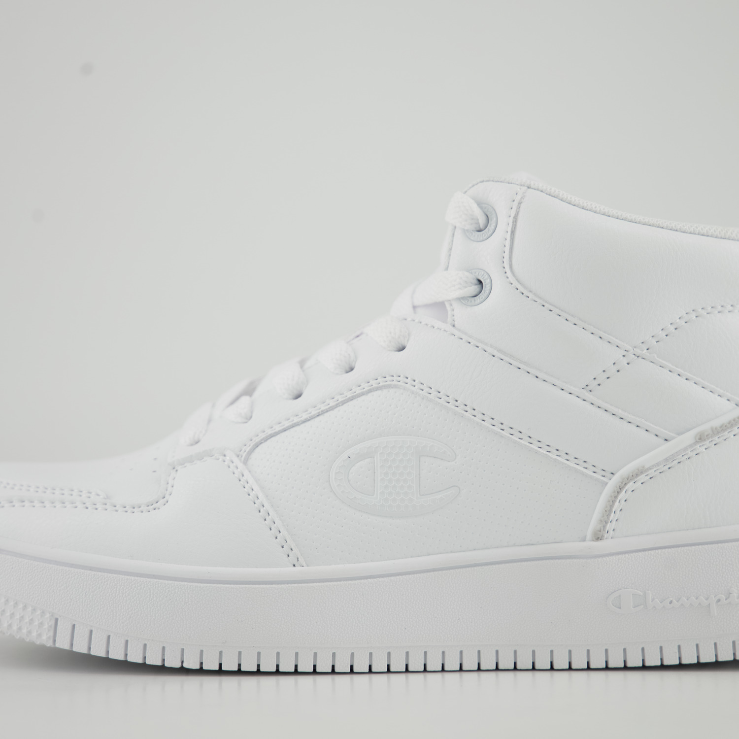 Champion Rebound 2.0 mid mid cut shoe