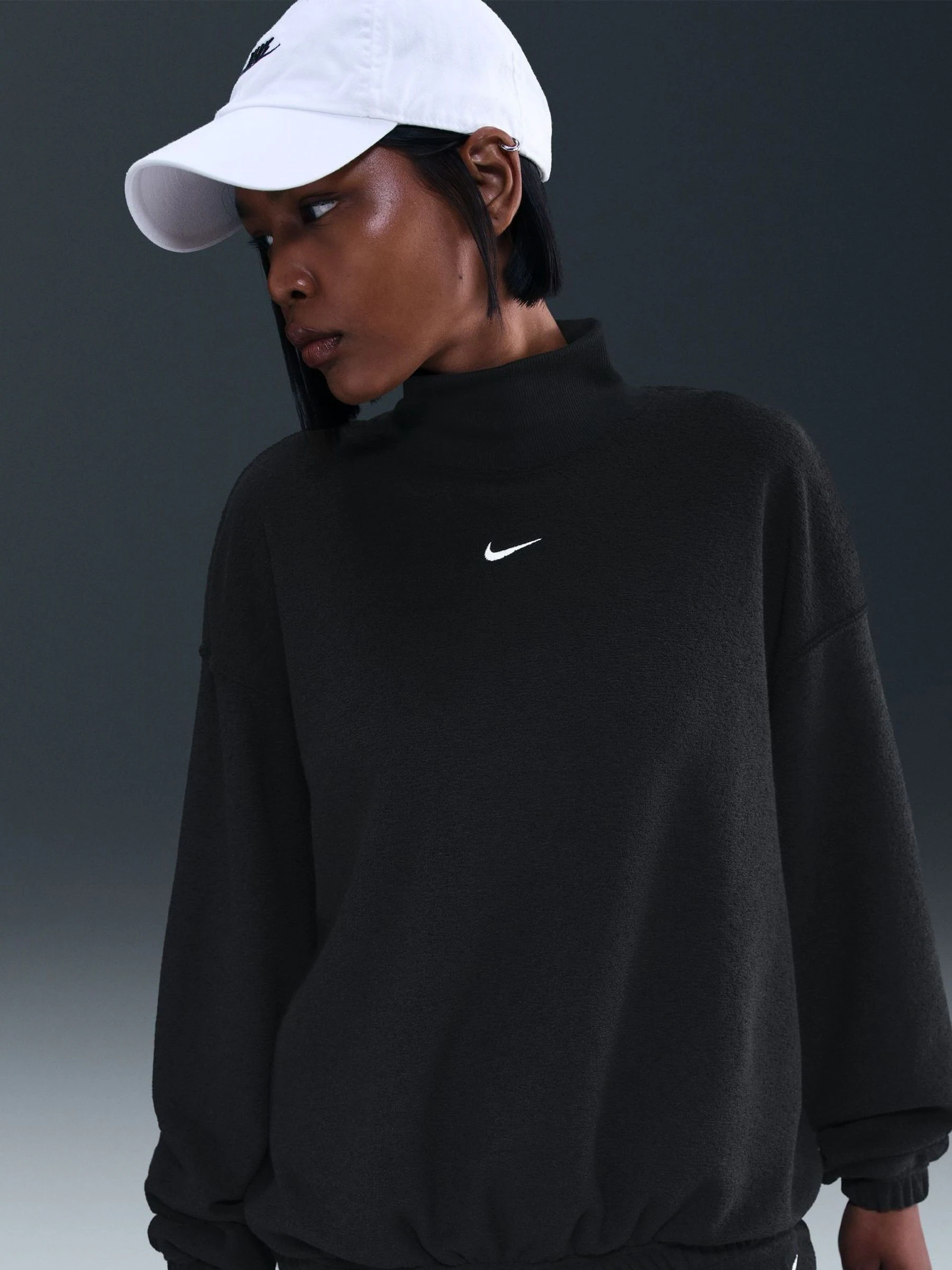 Zwart - Nike Oversized Sportswear Phoenix Plush Cozy Long-Sleeve Mock-Neck Top