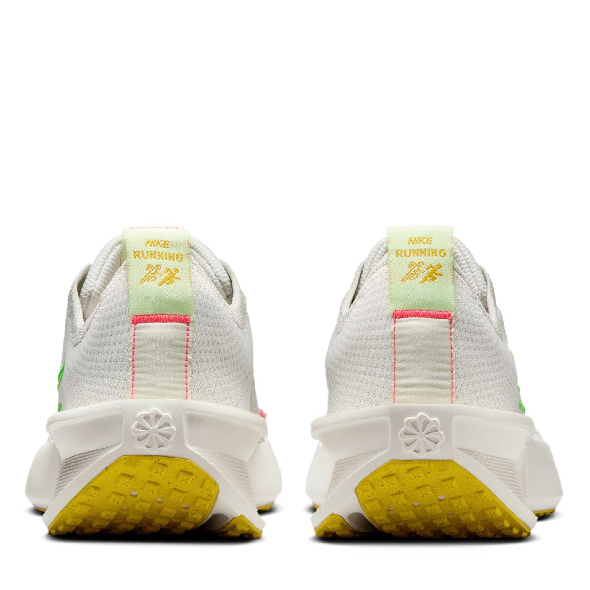 Nike Interact Run Womens Running Shoes