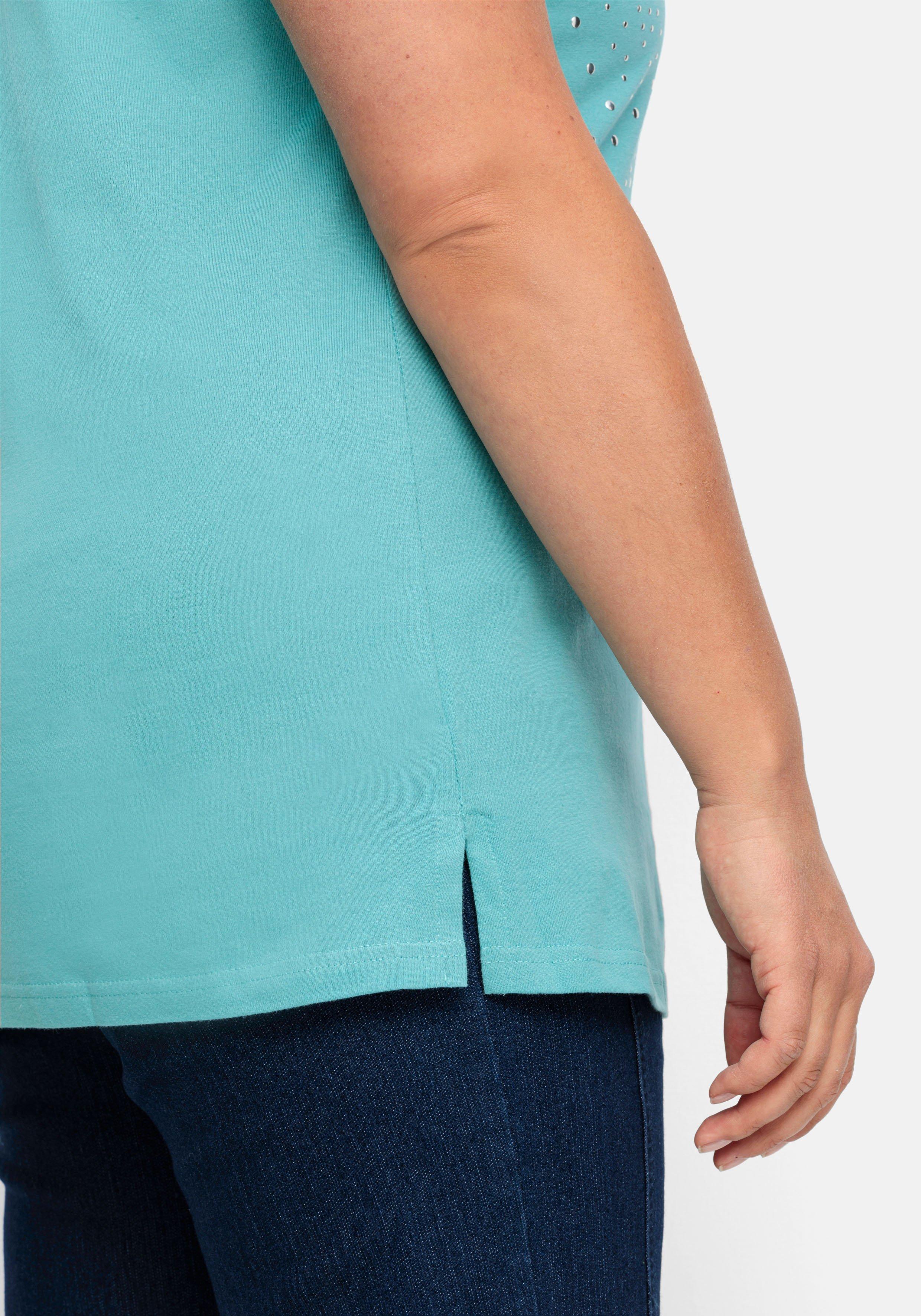 Jerseyshirt mit Ziernieten, leicht verlängerte A-Form