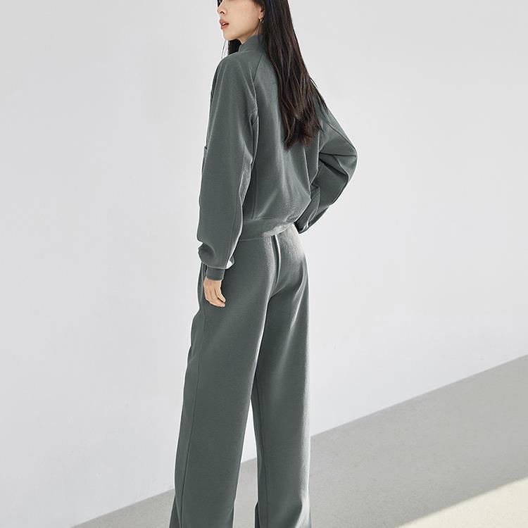 Jeonseon - Set: Jas met rits + Joggingbroek met hoge taille en wijde pijpen