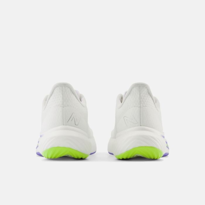 New Balance Dame Løbesko FuelCell Rebel v3 Hvid