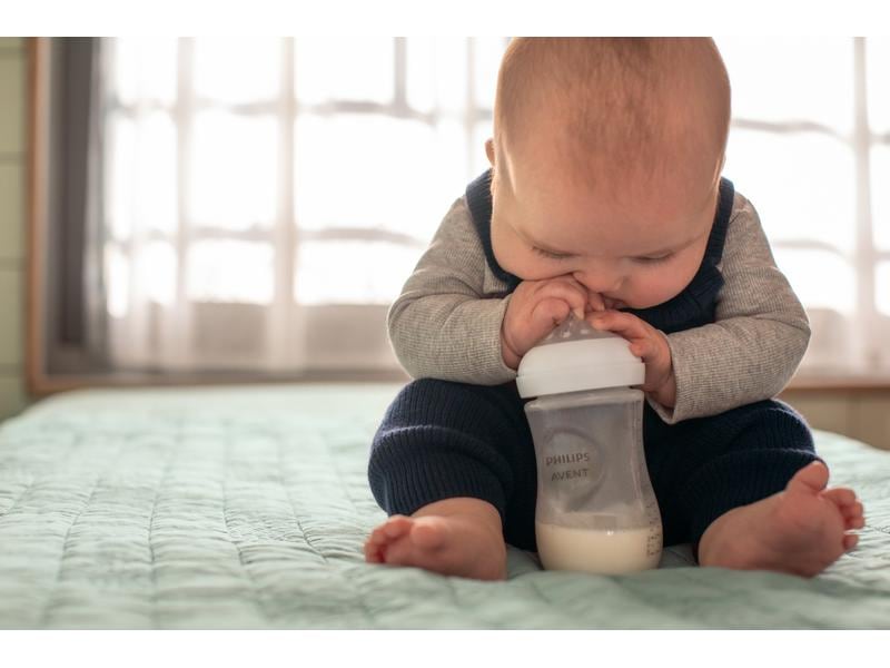 PHILIPS AVENT Flaschenset Natural Response 260 ml Babyflaschen, 3er Set