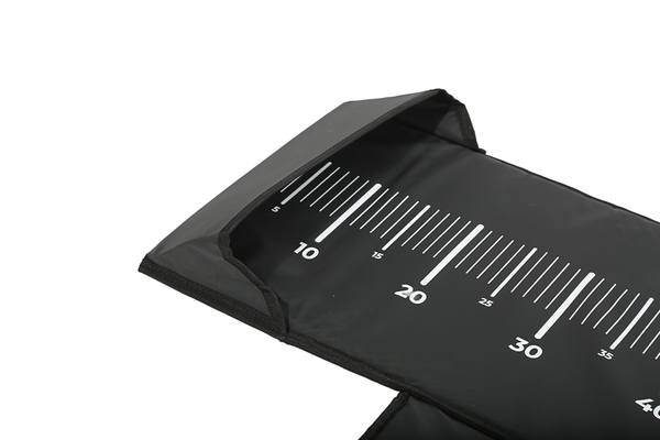 Tapis de Réception pour Carnassiers Grayton Roll-Up Measure Mat