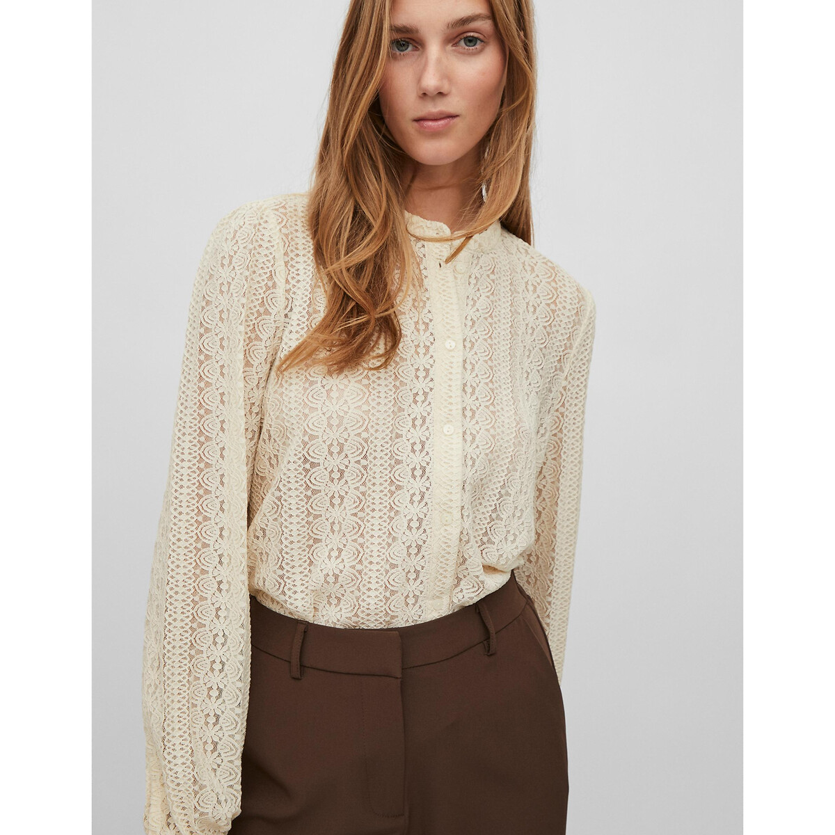 VILA<br>Camisa de renda