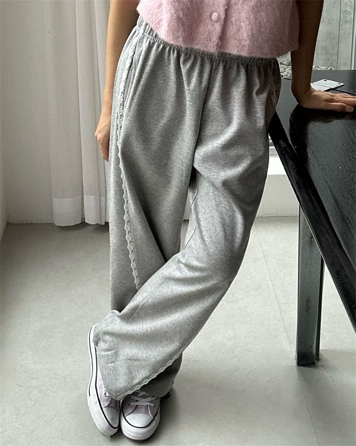 PINPI - Elastische taille, kanten rand en wijde pijpen joggingbroek