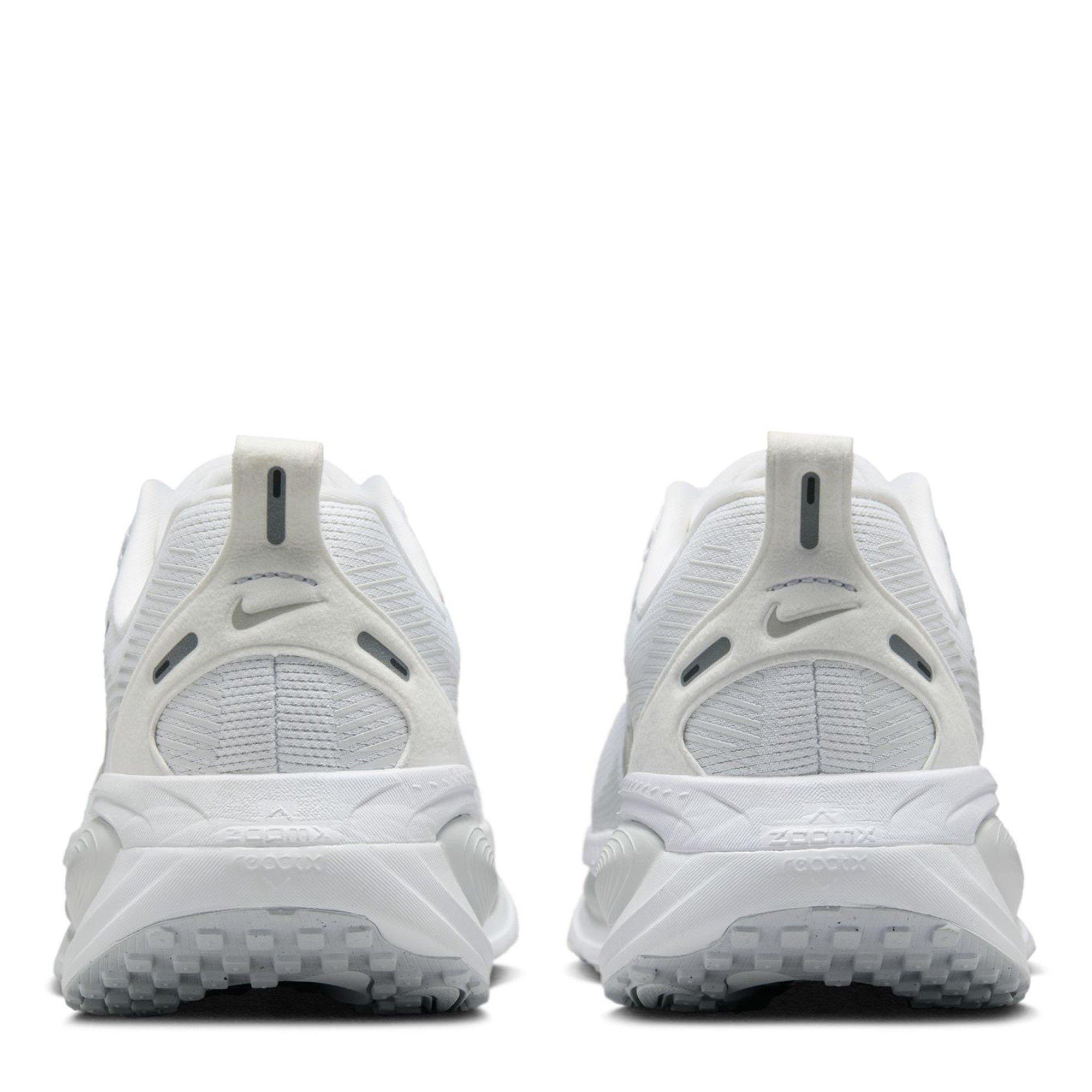Nike Vomero 18 Road Running Shoes Womens