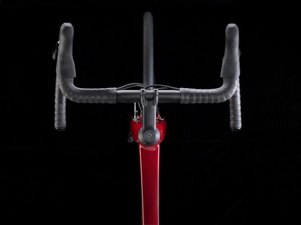 ÉMONDA ALR 5 crimson Rennvelo  crimson to dark carmine fade  54 CM