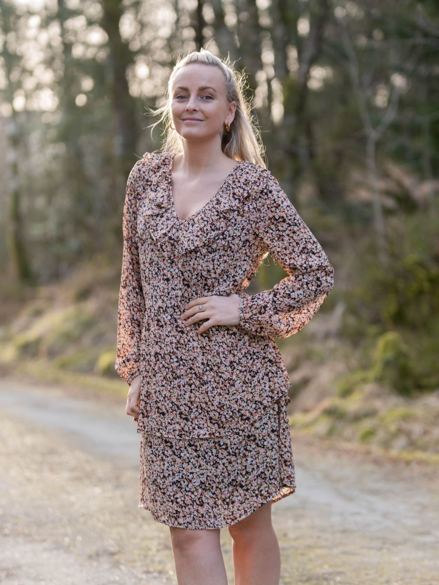 Merila Rikkelie Long Sleeve Dress