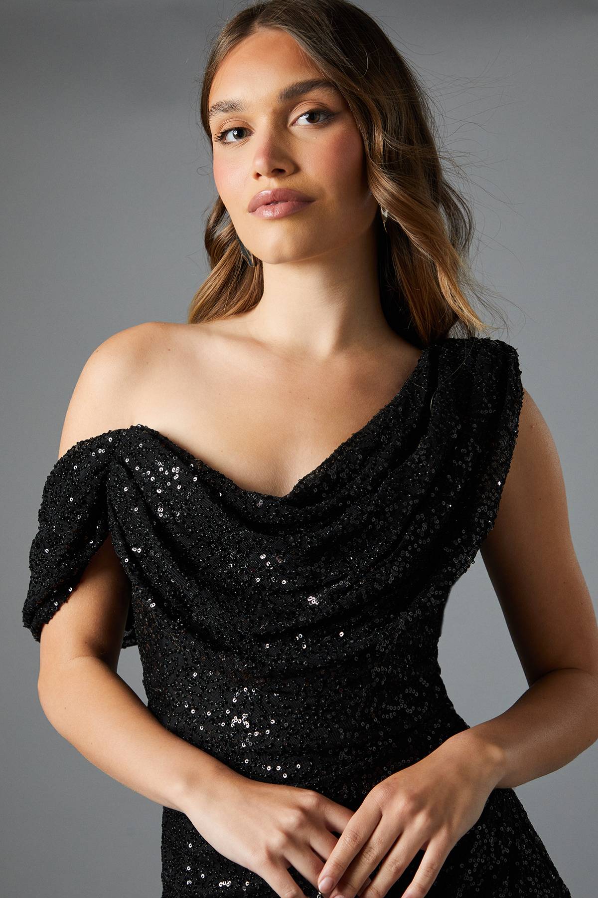 Coast Robe Maxi à Col Bénitier et Sequins