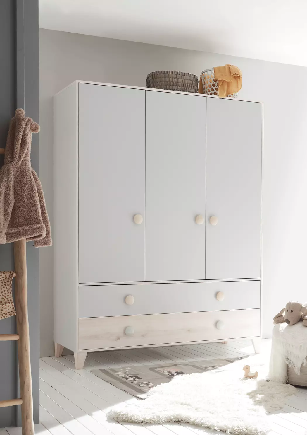 Kleiderschrank Fien 155 x 58 cm