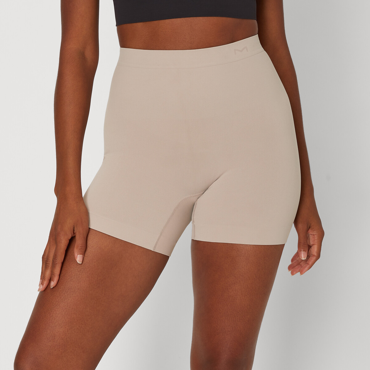 MAIDENFORM<br>Shorts modeladores sem costura