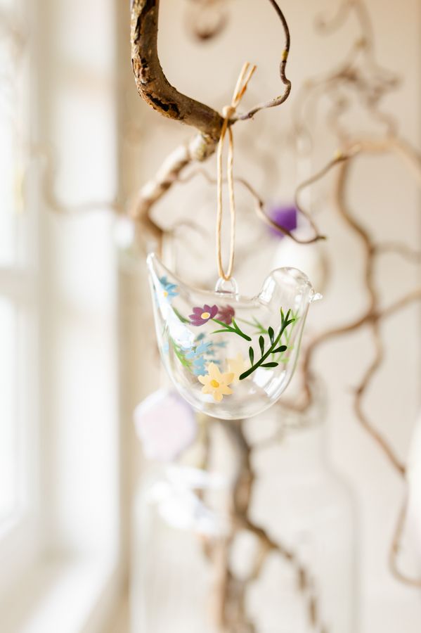 Paashanger, glas, vogel beschilderd met bloemen