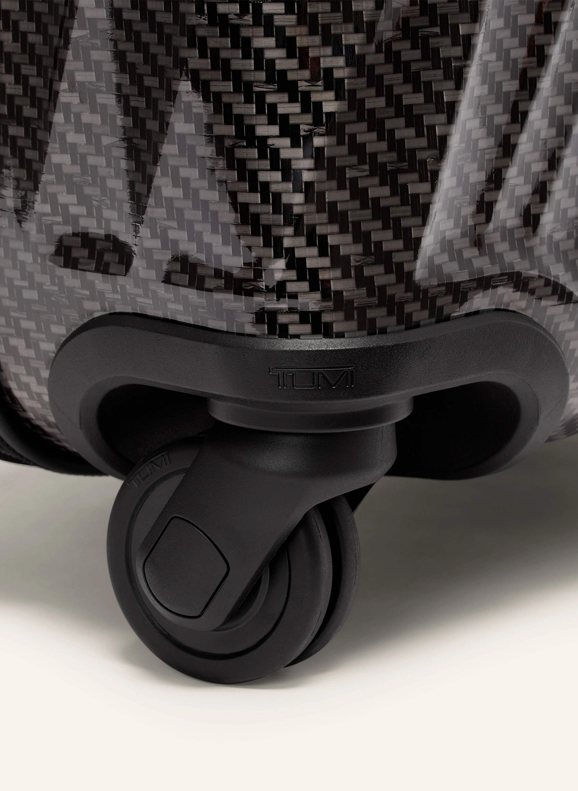 TUMI 19 DEGREE LITE Trolley INTERNATIONAL CARRY-ON