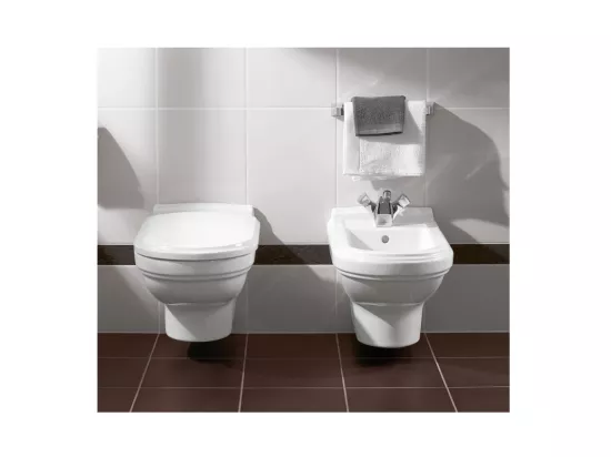 WC suspendu VILLEROY ET BOCH Hommage avec abattant