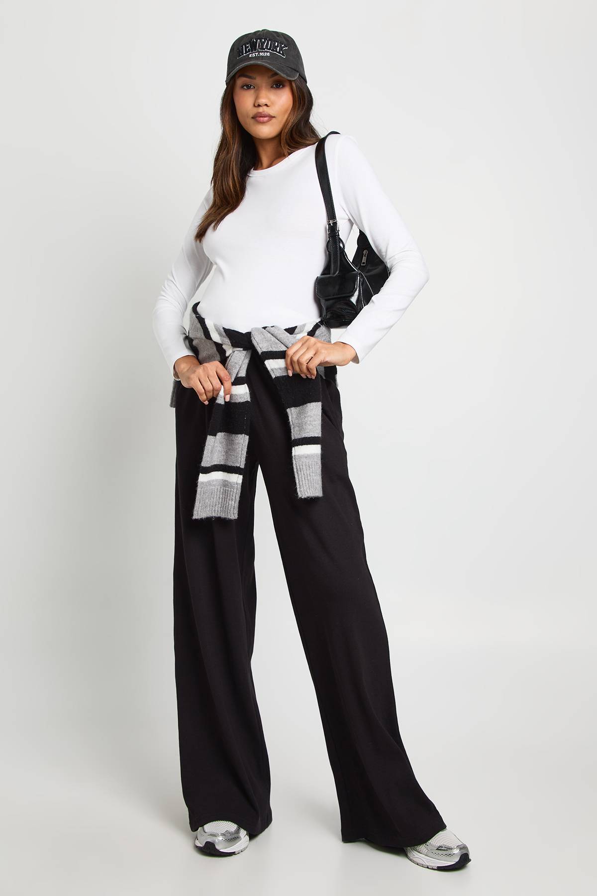 boohoo Haut longline ajusté à manches longues basique pour maternité