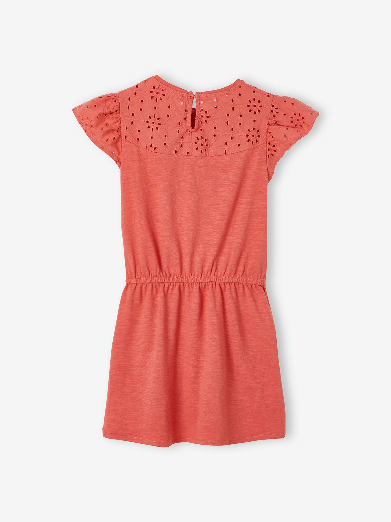 Vestido infantil com detalhes em bordado inglês na cor malva.