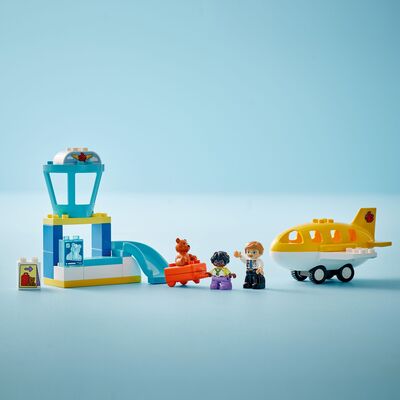 LEGO DUPLO Town 10443 På flyplassen for første gang