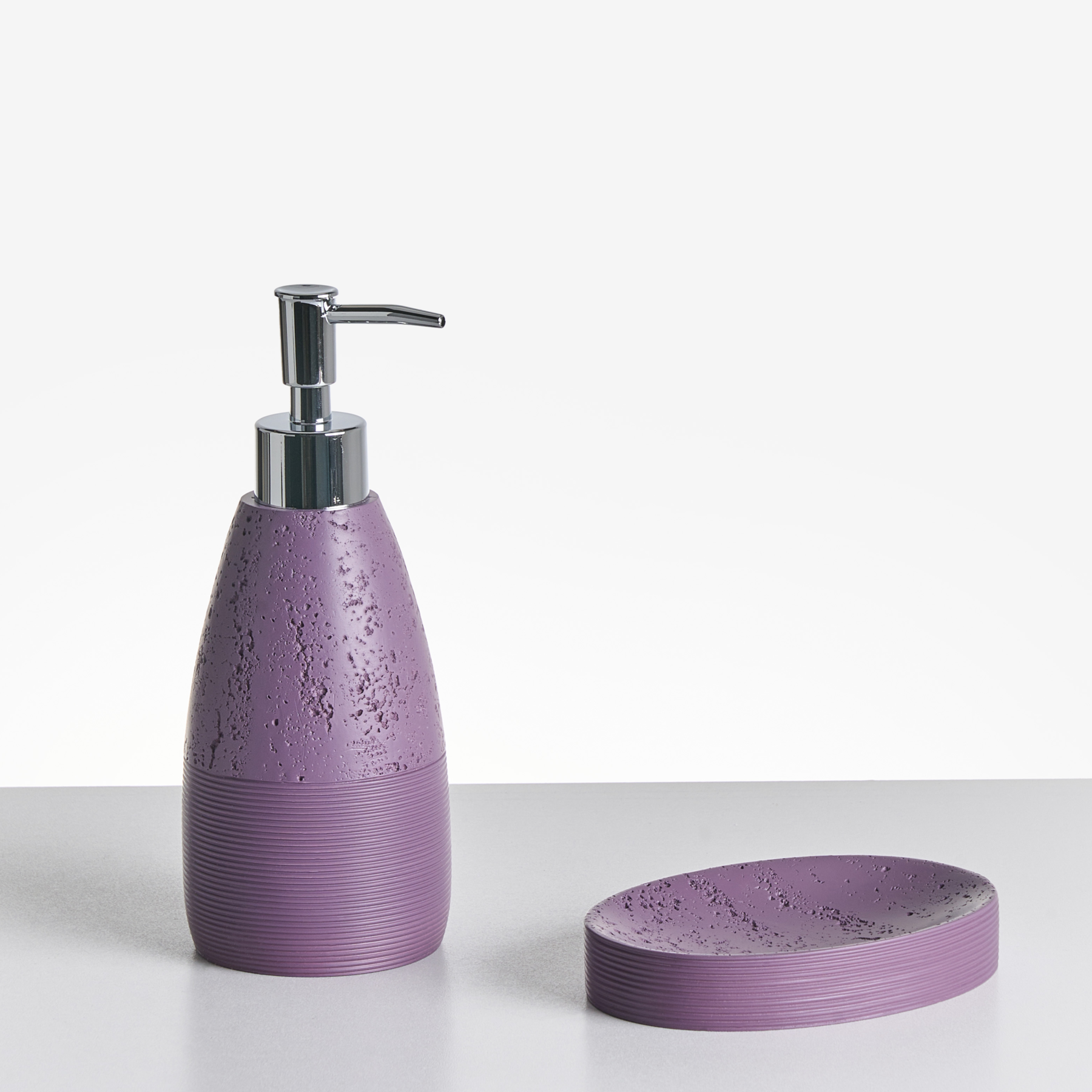 Beliani - YARAPA - Badkameraccessoireset - Paars - Polyresin